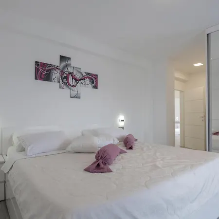 Beautiful In Holiday home