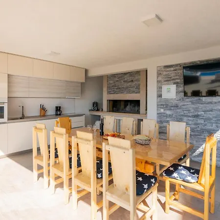 Holiday home Beautiful In