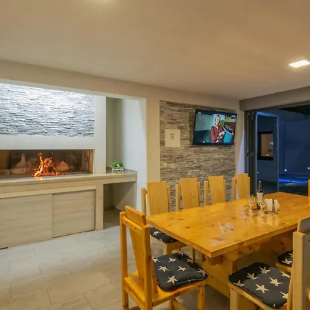 Beautiful In Holiday home *