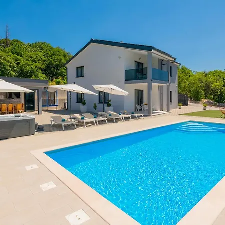 Beautiful In Holiday home *